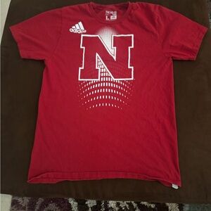 adidas Men’s Red Short-Sleeve Graphic Tee with White N Logo